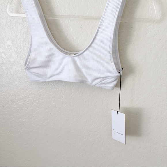 BNWT LOVEWAVE x Revolve Bambam Top in White bikini top size small - Picture 6 of 10